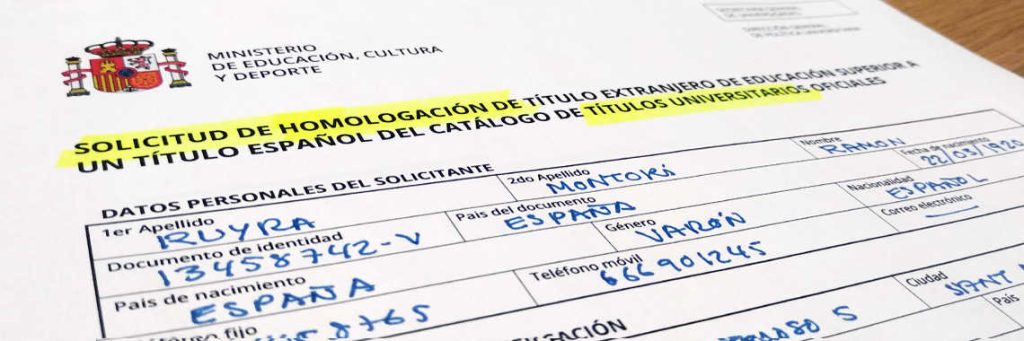 Títulos universitarios UNED disponibles con validez académica
